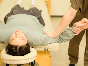 リビュース(ReBeauth)の写真/ボキボキしない<ソフトな施術>で身体の歪みを優しく調整◎"美しい姿勢"と"健康な毎日"を手に入れましょう♪
