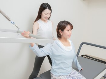 パーソナルピラティス Naru Pilates【姿勢改善・美姿勢・肩こり改善】/
