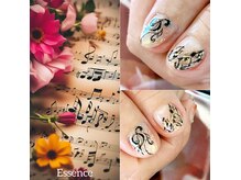 エッセンス (Essence)の雰囲気（画像は60代のお客さま。何歳でも楽しめるネイルをご提案。）