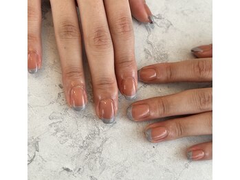 ダリア(Daria)/カラーフレンチ