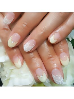 レース風フラワーネイル