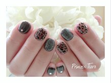 グランチュール(Grantulle)/アニマル柄ネイル
