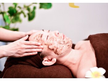 エミルカ 土岐店(EMILUCA)の写真/【背中ニキビケア】見られても恥ずかしくない滑らかな背中に!