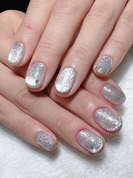 ジョリ チュン(JOLIE TRUONG)/