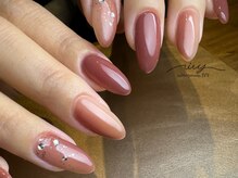 アイヴィー(IVY)/縦グラデーションネイル