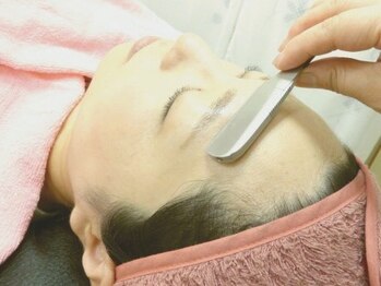 シェービングエステティックサロン エアル(Earu)の写真/透き通るハリのある美肌に☆ターンオーバー活性化!毛穴の目立たない肌へ!お肌に優しい脱毛で敏感な方にも◎