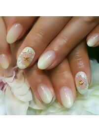 くりぬきホログラムネイル