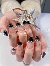 ジャスミン(Jasmine)/黒とダイヤのフレンチ