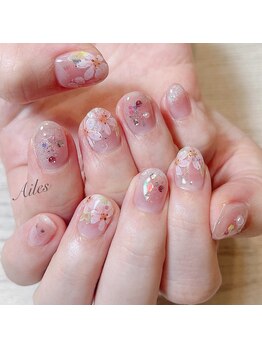 チーク×コスモスネイル