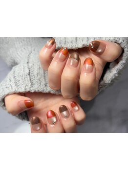 ショートネイルデザインが豊富