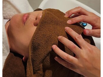 おひるねヘッドスパ【ひばりヶ丘】の写真/凝り固まった頭・体をヘッドスパでもみほぐして気持ちよくリフレッシュ