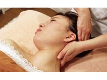 香りのゆるふわの雰囲気（お顔の筋肉や凝りをオールハンドでほぐします。小顔効果にも！）