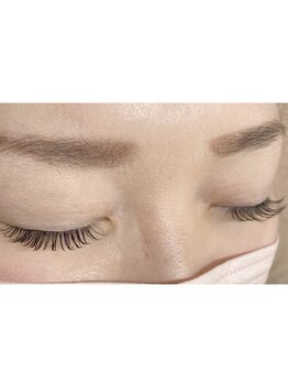 ボリュームのある目元にしたい