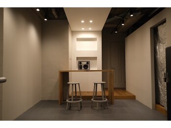 エヌプラスボディワークス(n+body works)/店内　カウンター