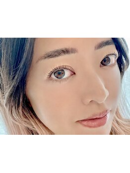 ナチュラル上品な目元にしたい