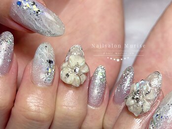 【フラワーブローチネイル】