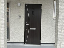 グラシアス(GRACIAS)/ご来店時はインターホンを。