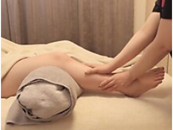 はなみらんの写真/靴がキツイ…そんな妊娠中の脚の辛さに「帰りは足が軽い！」を実感できるマタニティマッサージのむくみケア