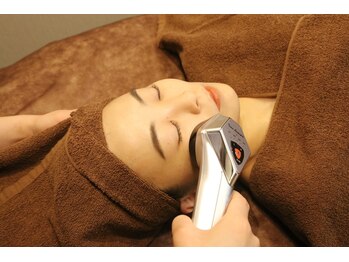 クレオ(CREO)/肌の内部へしっかり導入