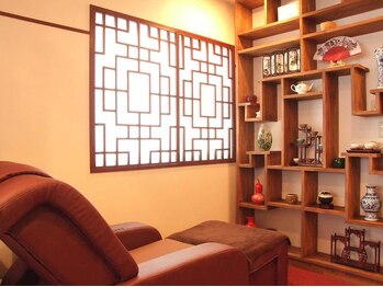 快整院/王宮のような高級感のある店内