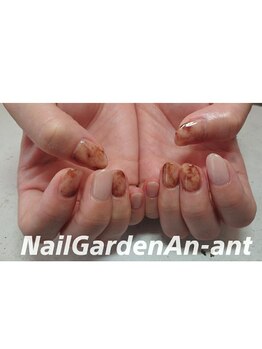 アンアント(An-ant)/シンプルタイダイネイル
