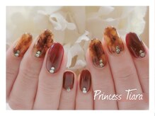 グランチュール(Grantulle)/べっ甲柄ネイル