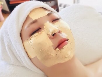 エステ デ メイローズ 京都市役所前(Esthe des Mayrose)の写真/究極エイジングケア◇[美的face]首の表情線,デコルテまで上質ケア*神業ハンドに美容通も絶賛！