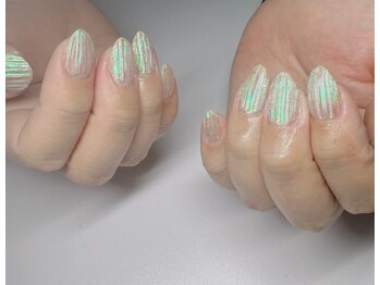 サロブリーユ(Carebrille)/バカラ風ネイル