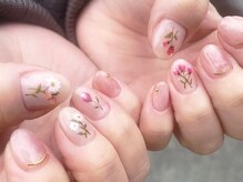 ネイル アトリエ コモード(nail atelier Comodo)/ペイント [春のブーケ]