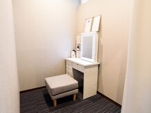 わたしの 大阪枚方本店/個室のパウダースペース完備
