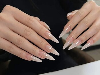 上品な白グラデーション