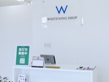 ホワイトニングショップ 加古川店の雰囲気（ホワイトニングにちなんだ、真っ白な店内♪）
