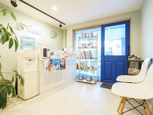 レスト(Rest)の雰囲気（白を基調とした清潔感と開放感のある店内♪）