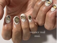ムイ(mui.)の雰囲気（アシンメトリー（ちぐはぐ）ネイルも対応可能です！）