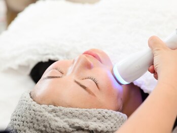 イーサロン(eii salon)の写真/【通うたびに変化を実感！結果重視の実力派◎】その場しのぎではなく、今の肌に“本当に必要なケア”を♪