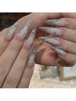 レインボーネイル 池袋(RainbowNail)の写真/指先から春を纏う♪大人可愛い春ネイルデザインで、指先を輝かせませんか？人気の上品ネイルも◎