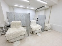 サインポスト 大山店(sign post)の雰囲気（明るく落ち着いた施術空間）