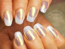 ジュジュ(Juju)/白フレンチオーロラ仕上げ