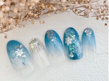 アミネイルズ(AmiNails)/雪の結晶ネイル♪