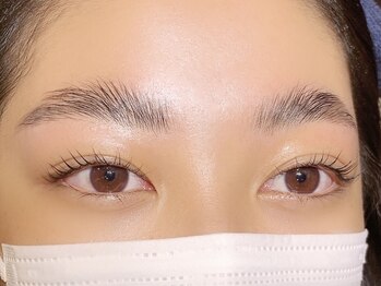 サーティースリー 横浜元町(Thirty3)/アイブロウリフト