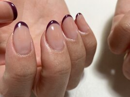 細フレンチネイル