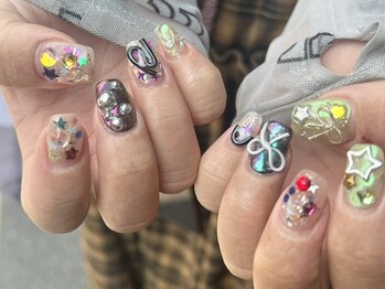 アトリエループ(atelier Loop by shiho)の写真/【デザイン持込可】ネイルデビューにも◎パーツ多数！周りと差が付くオリジナルネイルで理想を指先に♪
