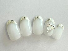 フリーダム(Freedom)/ガラスフレンチネイル¥9000