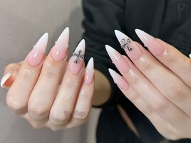 シンプルベイビーブーマーネイル