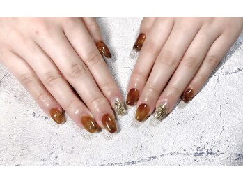 リーヴェ(Riebe)/べっ甲風ニュアンスカラー