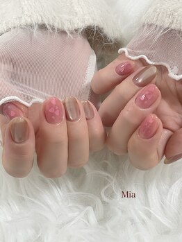 ミア(Mia)/ハートホログラムネイル
