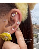 スリール(sourire)/耳ツボジュエリー