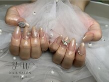 ユーネイル(YW nail)/グラデーション＋パーツ