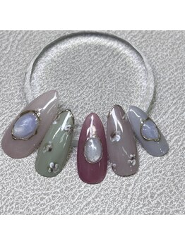 マルネイル(maru nail)/小花ネイル