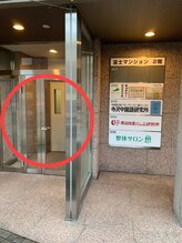 想/テナント用エレベーターは外に！